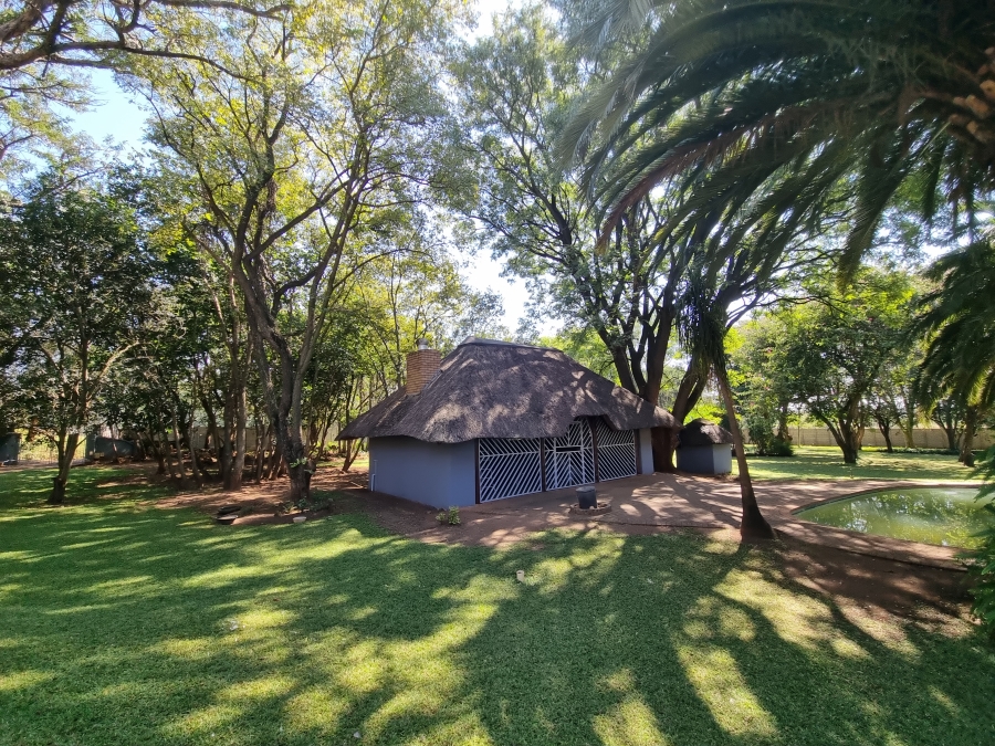 Commercial Property for Sale in Boschfontein A H North West
